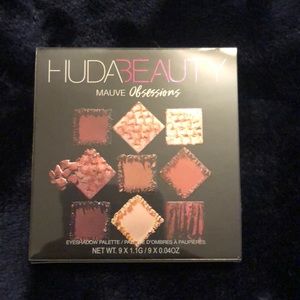 BNIB HUDA BEAUTY MAUVE OBSESSIONS